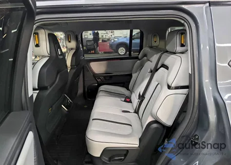 2024 Rivian R1S Adventure из США, поврежденный, VIN 7PDSGCBA8RN037656